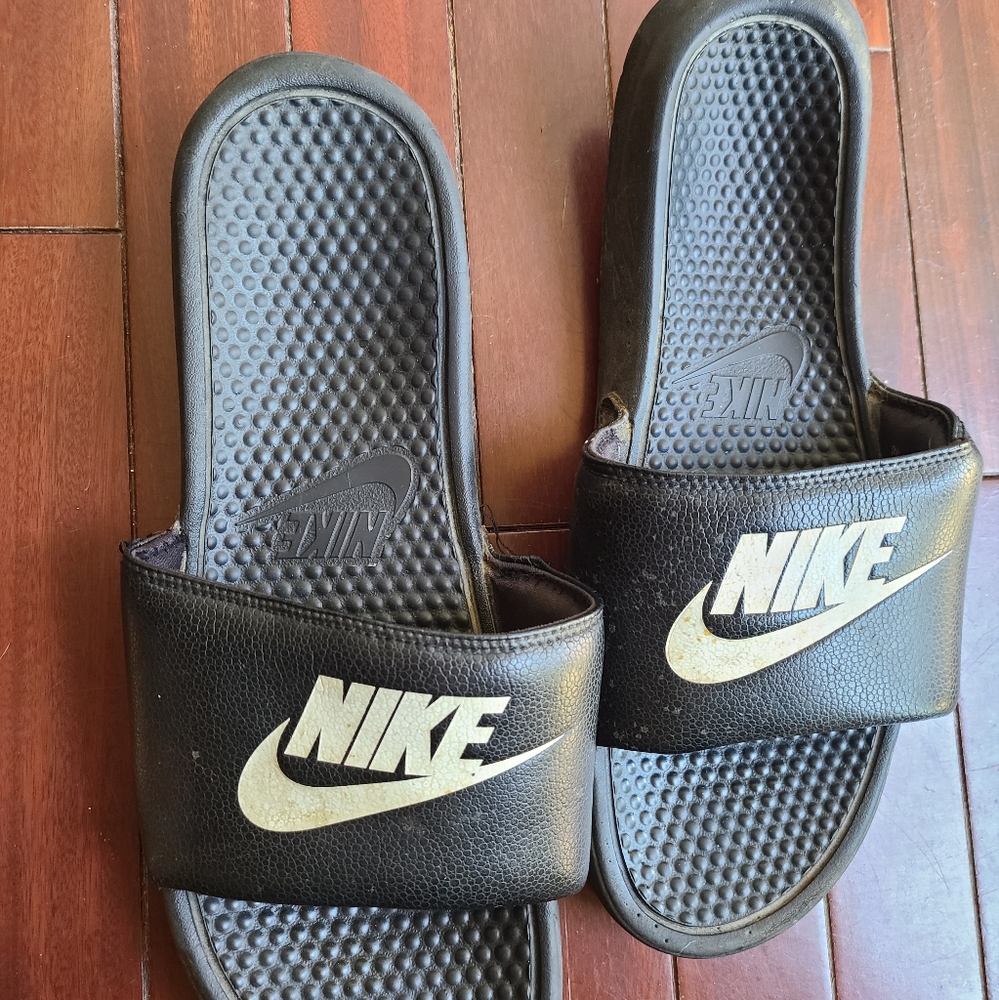 Size 15 Nike slides